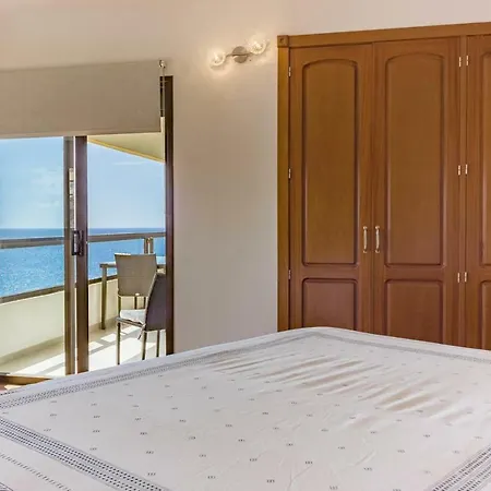 Apartamento Aguamarina Apartment *